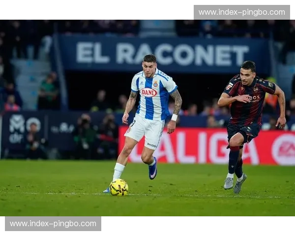 莱万特保级关键战,卡洛斯·埃斯皮梅开二度击败阿拉维斯